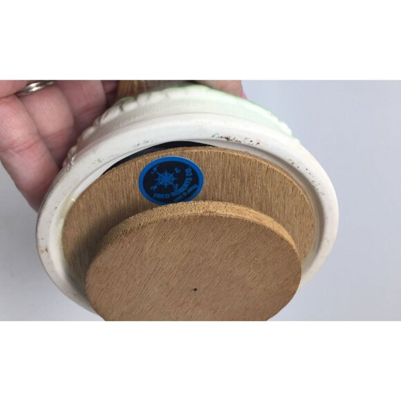 Vintage Fred Roberts Japan Ceramic Music Box Girl at Lemonade Stand - Picture 10 of 11